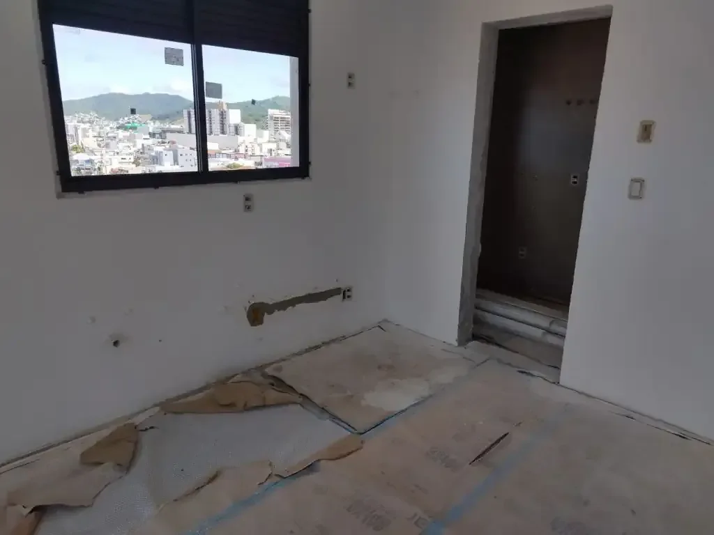 Foto 5 de Apartamento Novo no Centro de Balneário Camboriú – 3 Suítes, 120m², Pronto para Morar | Permuta com Automóveis Aceita