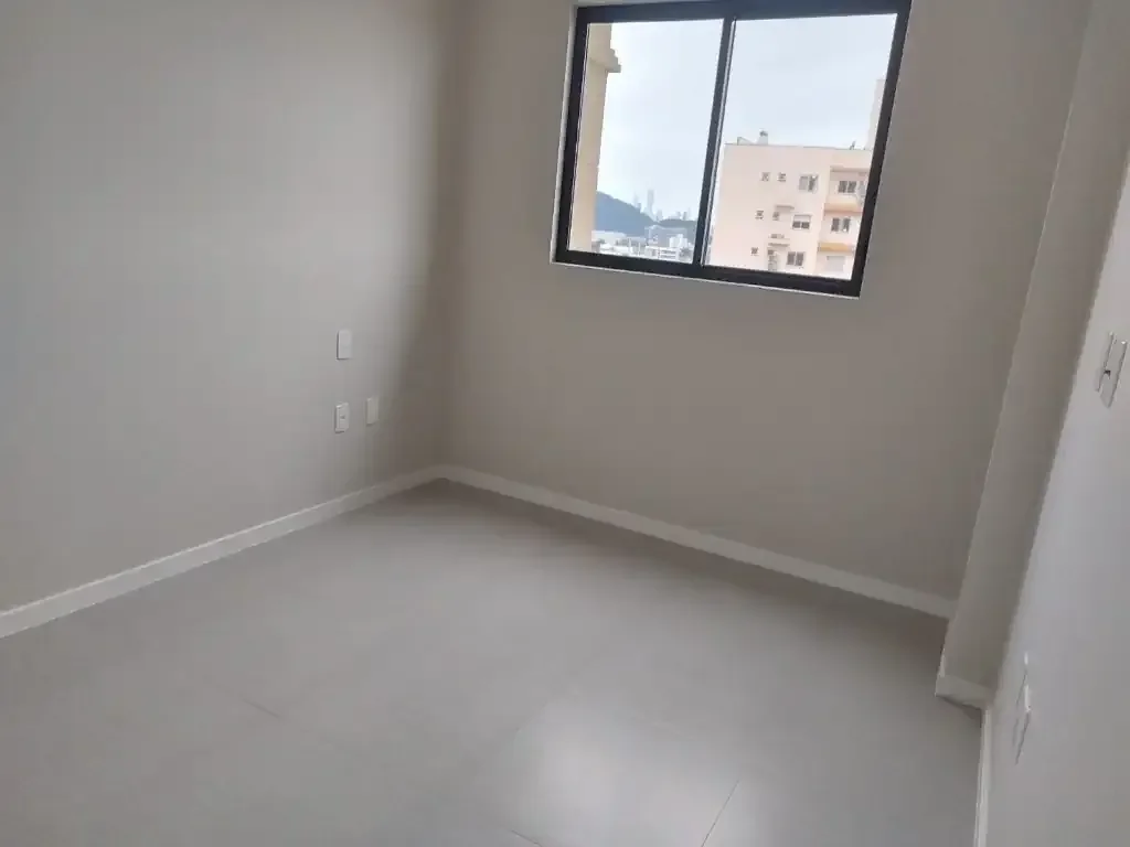 Foto 3 de partamento Novo no Tabuleiro, Camboriú – 72m², 2 Quartos, Suíte, Sacada com Churrasqueira e Entrega em Junho