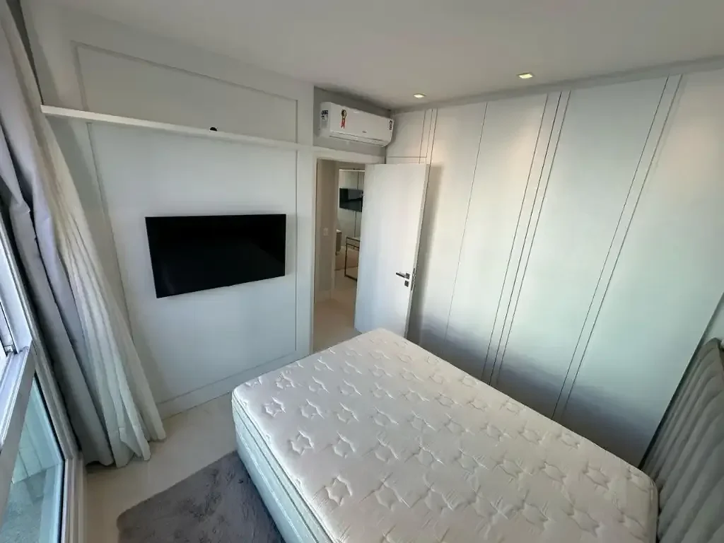 Foto 13 de Apartamento com 4 Quartos e 2 Suítes no Centro de BC – 132m², Mobilado, Rua Reta ao Mar e a Poucos Passos da Terceira Avenida